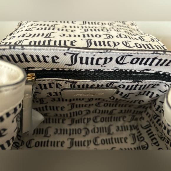 JUICY COUTURE Bag Stay in Circle Mini Crossbody - Ivory Cream Angel Deboss NWT - Picture 9 of 11